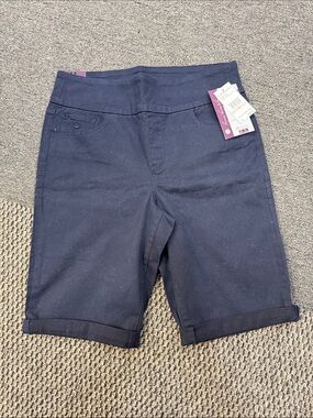 Gloria Vanderbilt Women's Navy Bermuda Shorts